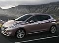 Der neue Peugeot 208 ist besonders kompakt und leicht. Kürzere Überhänge vorn und hinten – minus 6 cm bzw. minus 1 cm im Vergleich zu seinem Vorgänger 207 – prägen seine aerodynamische Form. 